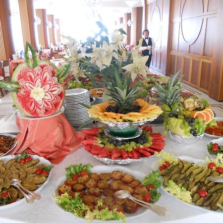 Hotel Negresco กัตตอลิกา ภายนอก รูปภาพ