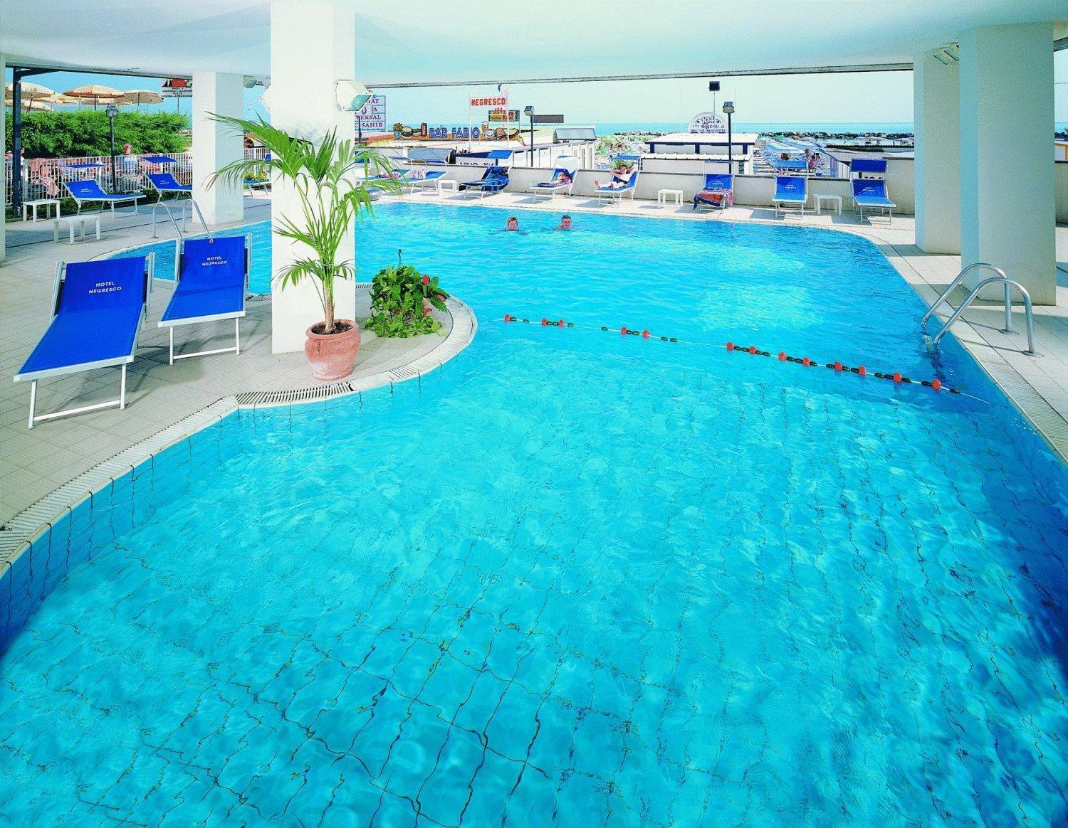 Hotel Negresco กัตตอลิกา ภายนอก รูปภาพ